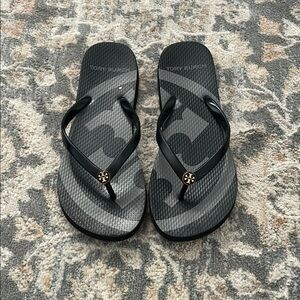 🌟SOLD🌟Tory Burch flip-flops